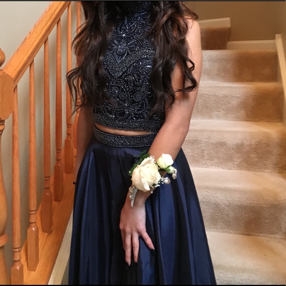 Sherri Hill prom dress